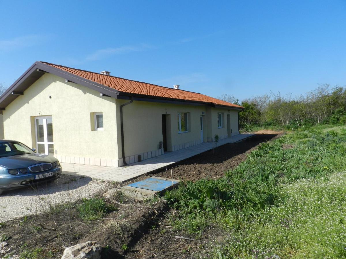 Villa Campo Ezerets Exterior foto